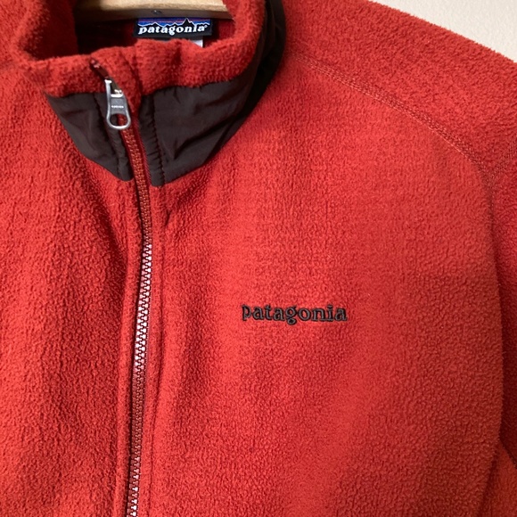 Patagonia R3 Radiant Jacket Chili Women's Size Medium Full Zip Fleece Mock Neck - Picture 4 of 8